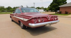 1961 CHEVROLET IMPALA SUPER SPORT